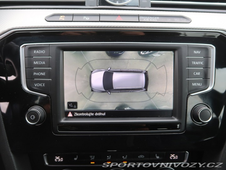 Volkswagen Ostatní modely Passat Highline 2.0 BiTDI 2016