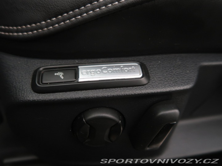 Volkswagen Ostatní modely Passat Highline 2.0 BiTDI 2016