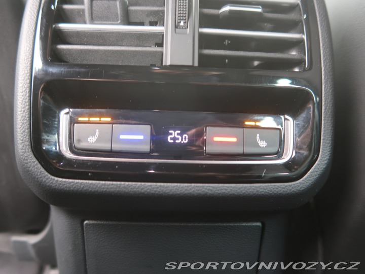 Volkswagen Ostatní modely Passat Highline 2.0 BiTDI 2016