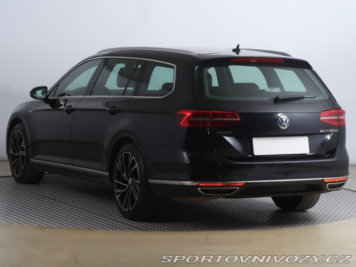 Volkswagen Ostatní modely Passat Highline 2.0 BiTDI 2016