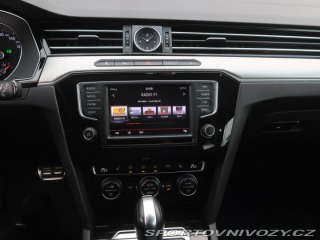 Volkswagen Ostatní modely Passat Highline 2.0 BiTDI 2016