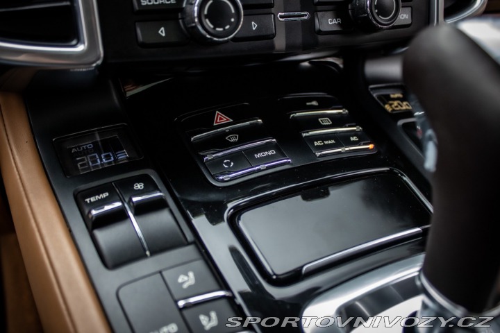 Porsche Cayenne S 4.8 Tiptronic S, 294kw 2011