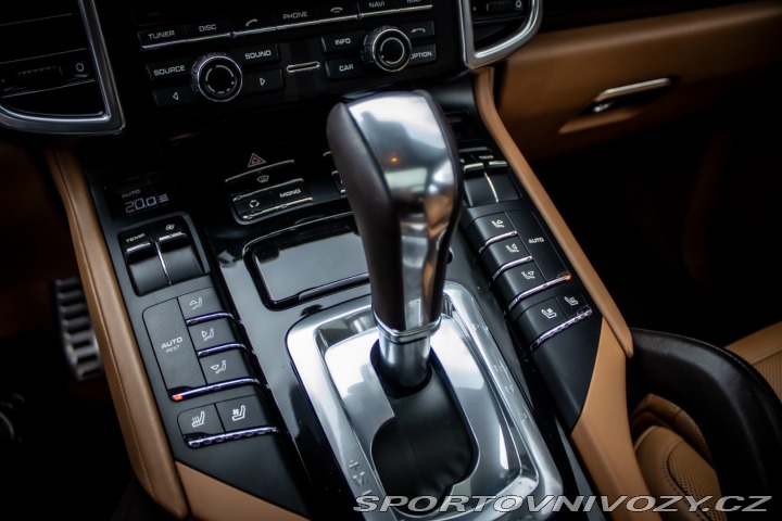 Porsche Cayenne S 4.8 Tiptronic S, 294kw 2011