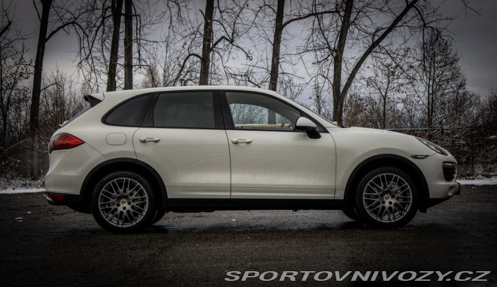 Porsche Cayenne S 4.8 Tiptronic S, 294kw 2011