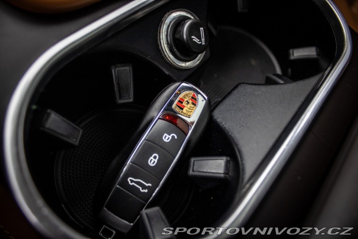 Porsche Cayenne S 4.8 Tiptronic S, 294kw 2011