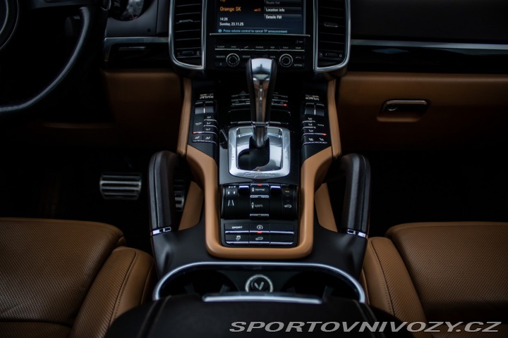 Porsche Cayenne S 4.8 Tiptronic S, 294kw 2011