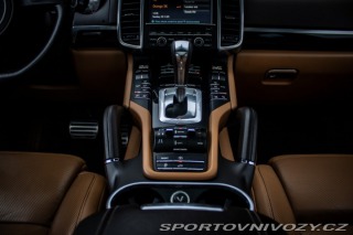 Porsche Cayenne S 4.8 Tiptronic S, 294kw 2011