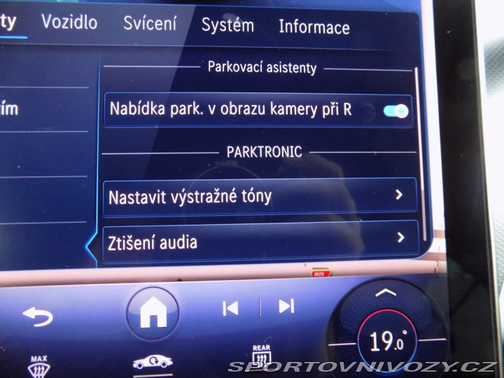 Mercedes-Benz Ostatní modely GLC 300e/AMG/4Matic/DPH/LED/ 2024