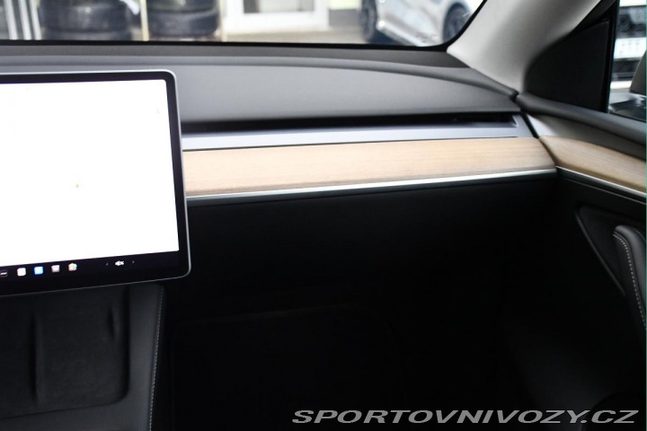 Tesla Model Y RWD STANDARD RANGE 1M 2022