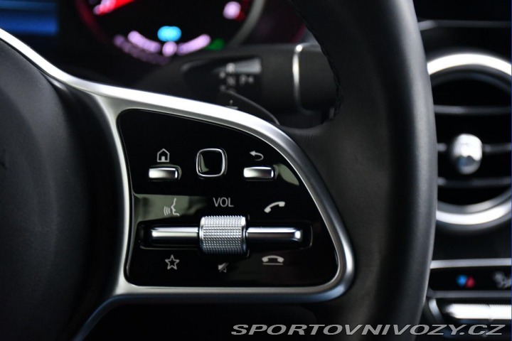 Mercedes-Benz Ostatní modely GLC 300e 4MATIC AMG TAŽNÉ 1M 2022