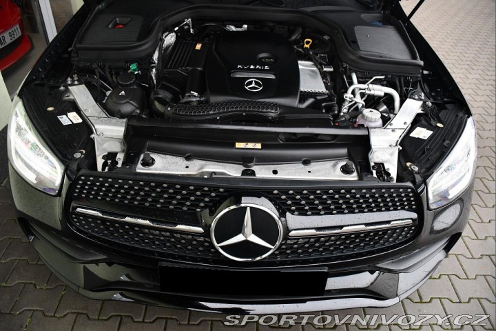 Mercedes-Benz Ostatní modely GLC 300e 4MATIC AMG TAŽNÉ 1M 2022