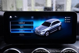 Mercedes-Benz Ostatní modely GLC 300e 4MATIC AMG TAŽNÉ 1M 2022