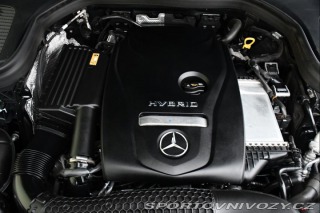 Mercedes-Benz Ostatní modely GLC 300e 4MATIC AMG TAŽNÉ 1M 2022