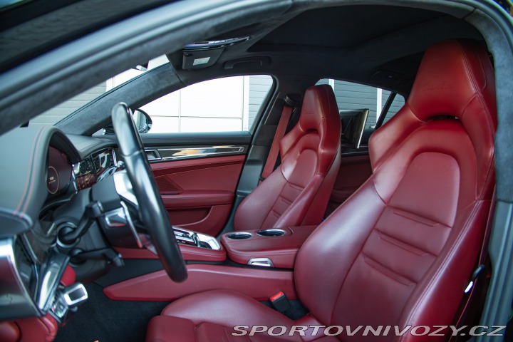 Porsche Panamera Turbo 4.0 PCCB/Chron/PDCC 2017