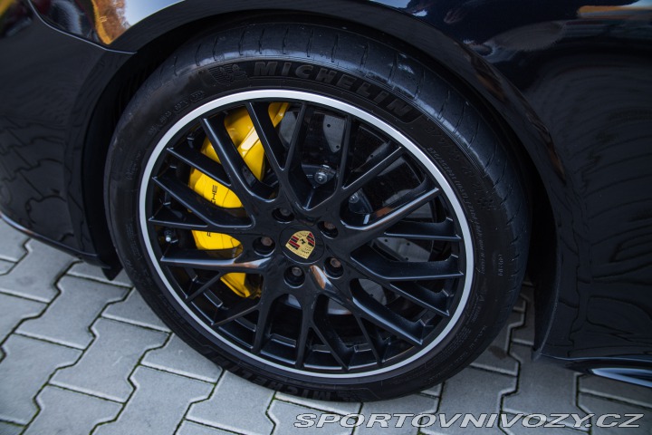 Porsche Panamera Turbo 4.0 PCCB/Chron/PDCC 2017