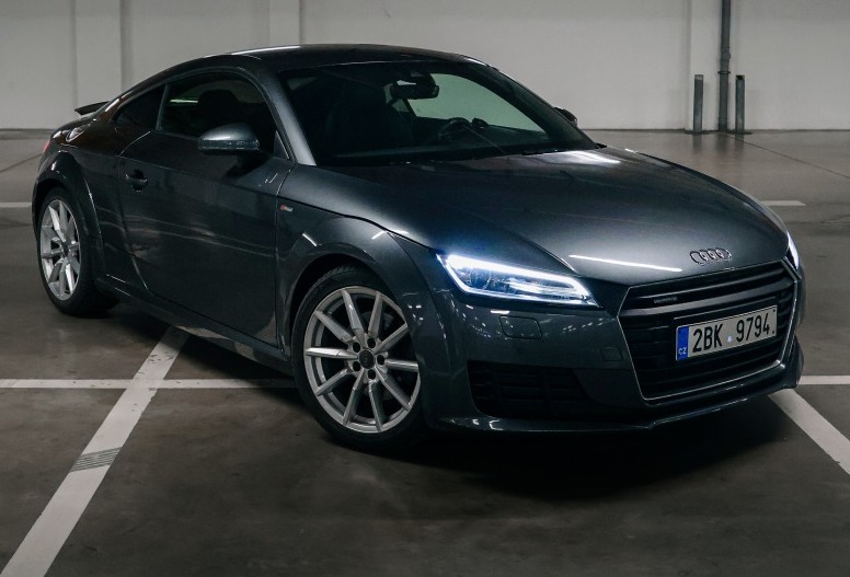Audi TT 