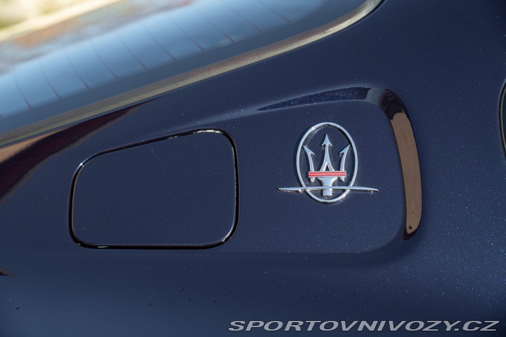 Maserati Ostatní modely Coupé 4.2 V8 32V CAMBIOCORSA 2002