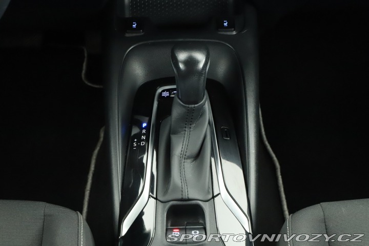 Toyota Corolla 2.0 Hybrid 2022