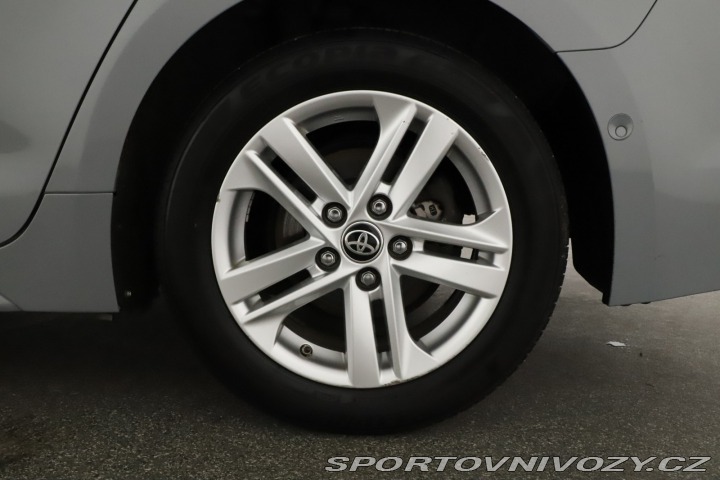 Toyota Corolla 2.0 Hybrid 2022