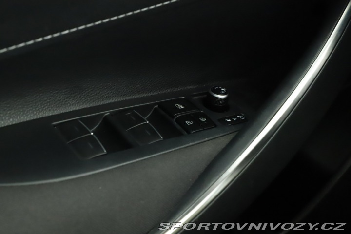 Toyota Corolla 2.0 Hybrid 2022