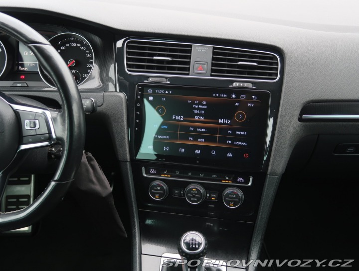 Volkswagen Golf Highline 2.0 TDI GTD 2016