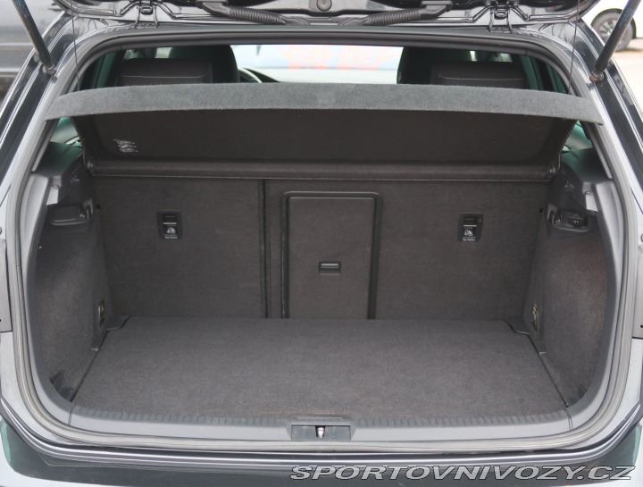 Volkswagen Golf Highline 2.0 TDI GTD 2016