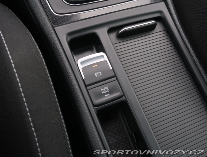 Volkswagen Golf Highline 2.0 TDI GTD 2016