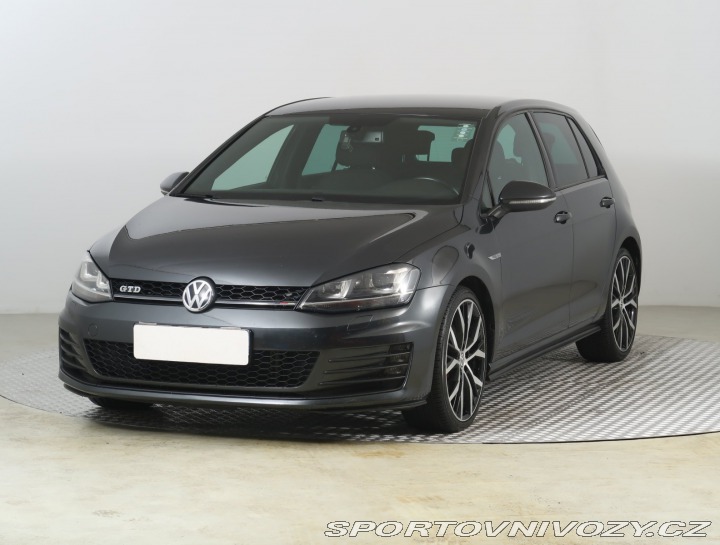 Volkswagen Golf Highline 2.0 TDI GTD 2016