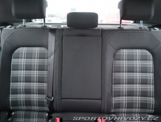 Volkswagen Golf Highline 2.0 TDI GTD 2016