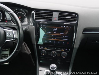 Volkswagen Golf Highline 2.0 TDI GTD 2016