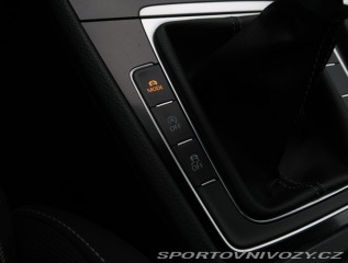 Volkswagen Golf Highline 2.0 TDI GTD 2016