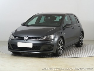 Volkswagen Golf Highline 2.0 TDI GTD 2016