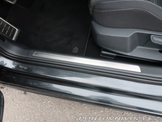 Volkswagen Golf Highline 2.0 TDI GTD 2016