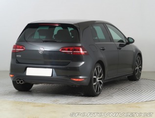 Volkswagen Golf Highline 2.0 TDI GTD 2016