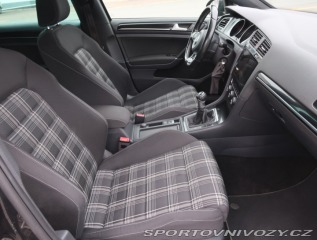 Volkswagen Golf Highline 2.0 TDI GTD 2016