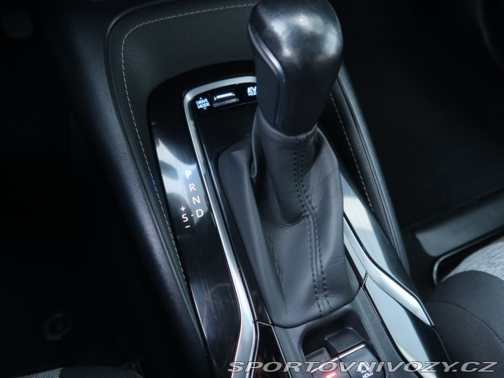 Toyota Corolla Trek 2.0 Hybrid 2021