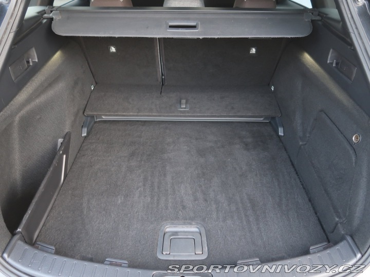 Toyota Corolla Trek 2.0 Hybrid 2021