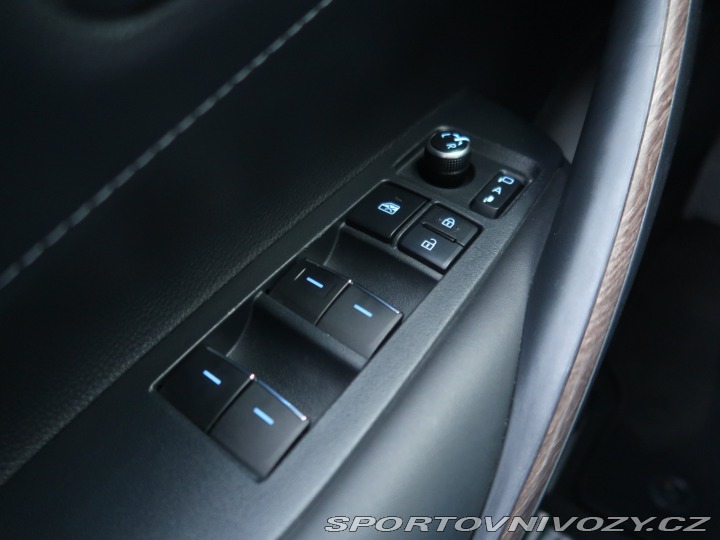 Toyota Corolla Trek 2.0 Hybrid 2021