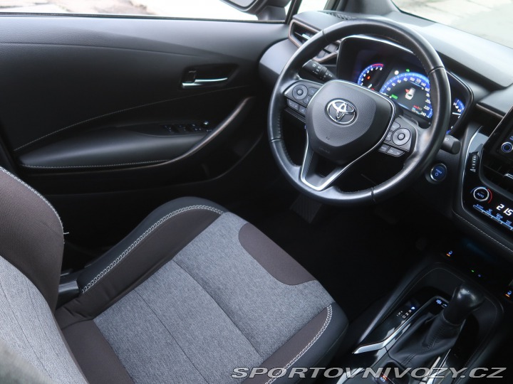 Toyota Corolla Trek 2.0 Hybrid 2021