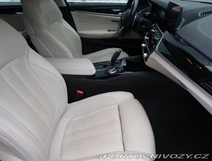 BMW 5 Sport Line 540i xDrive 2019