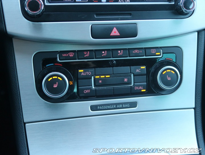 Volkswagen Passat CC CC  2.0 TDI BMT 2011