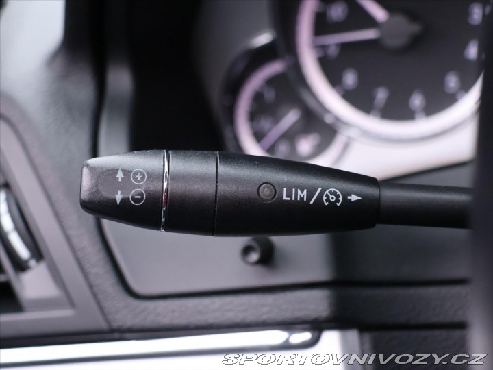 Mercedes-Benz E 2,2 CDI 125kW Elegance Ca 2011