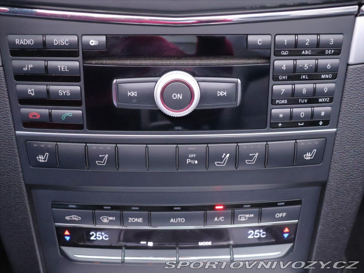 Mercedes-Benz E 2,2 CDI 125kW Elegance Ca 2011