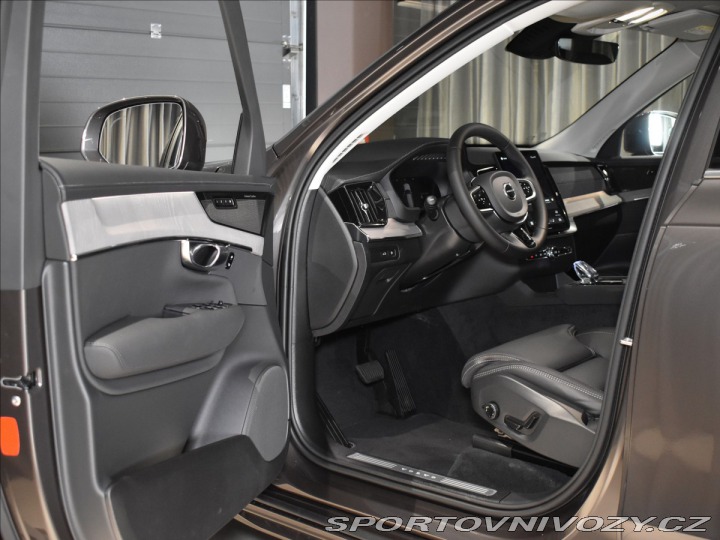 Volvo Ostatní modely XC90 2,0 T8  XC90 Plus Bright 2025