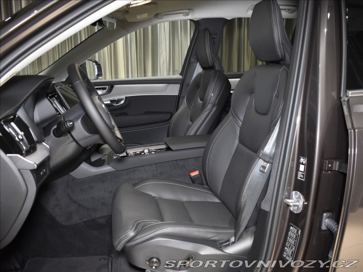 Volvo Ostatní modely XC90 2,0 T8  XC90 Plus Bright 2025