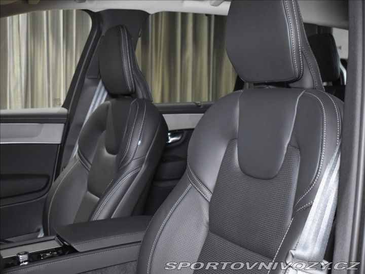 Volvo Ostatní modely XC90 2,0 T8  XC90 Plus Bright 2025