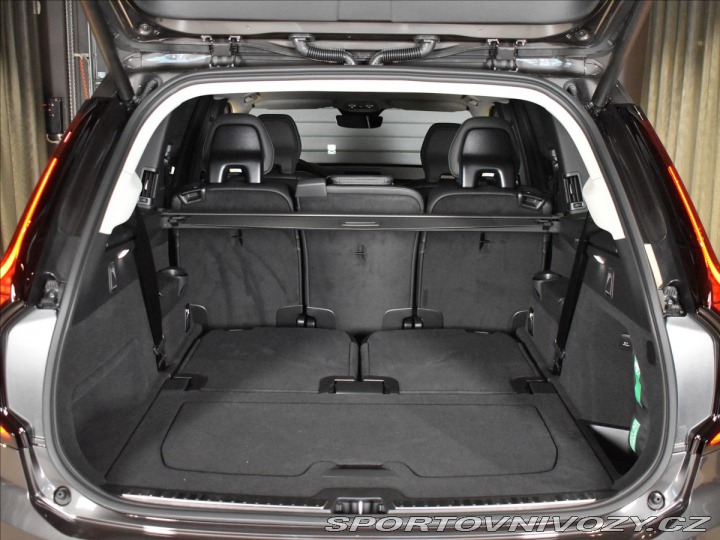 Volvo Ostatní modely XC90 2,0 T8  XC90 Plus Bright 2025