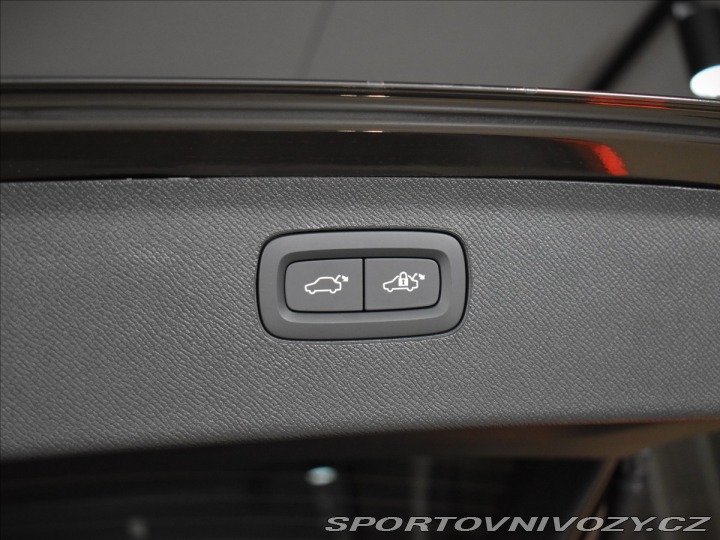 Volvo Ostatní modely XC90 2,0 T8  XC90 Plus Bright 2025