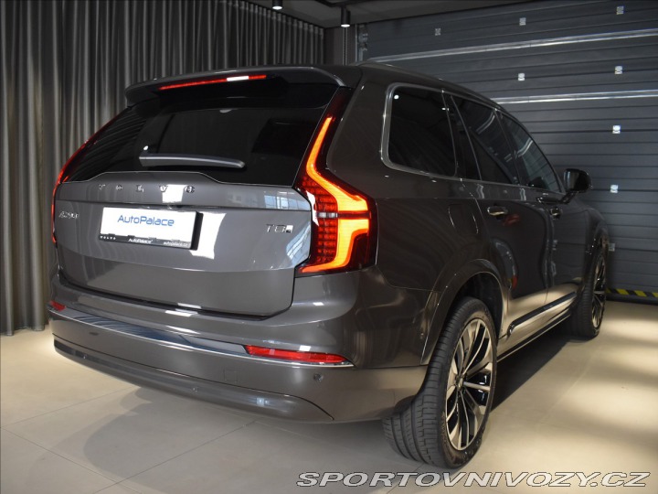 Volvo Ostatní modely XC90 2,0 T8  XC90 Plus Bright 2025
