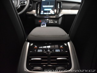 Volvo Ostatní modely XC90 2,0 T8  XC90 Plus Bright 2025